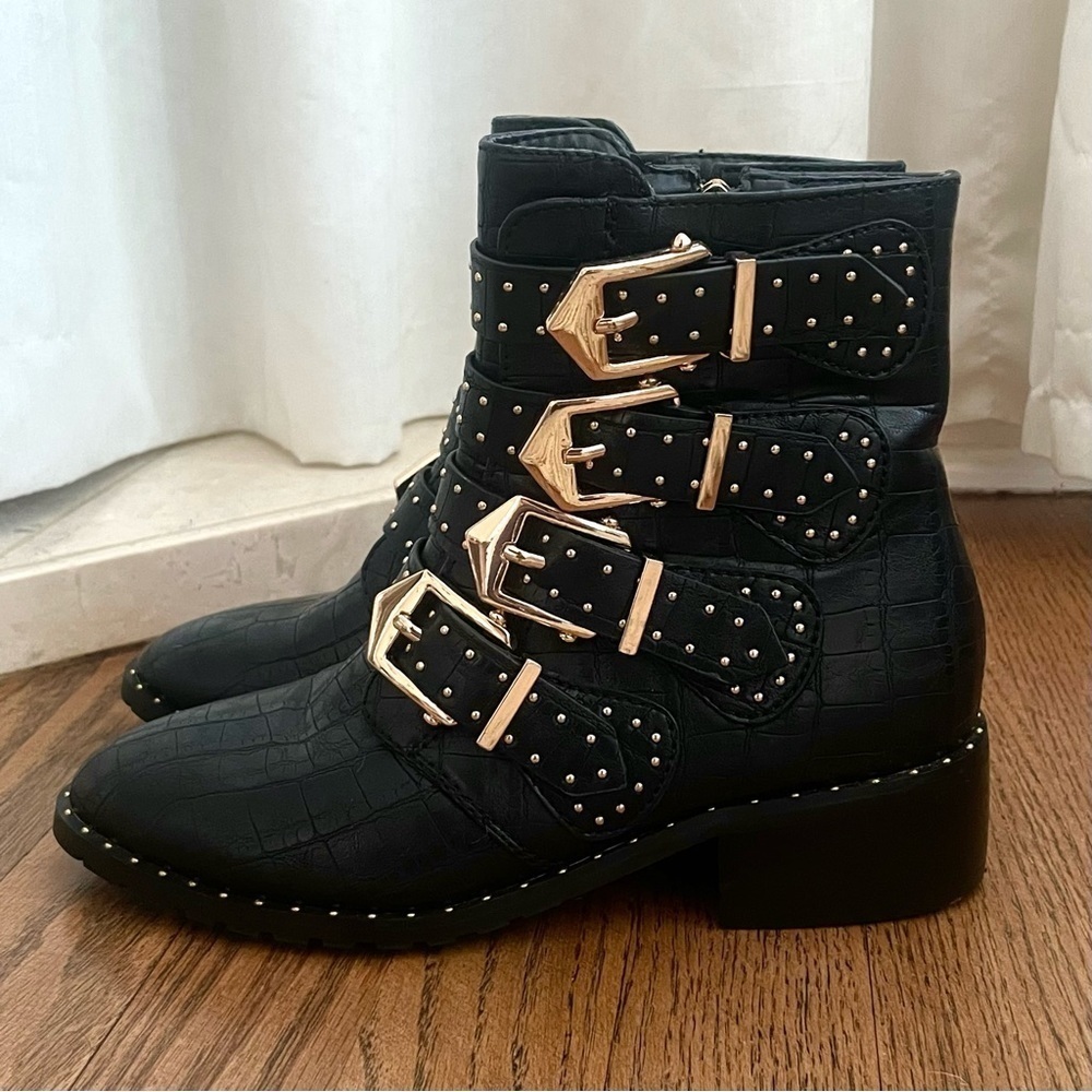 AKIRA studded strapped ranger boots​​​​​​​